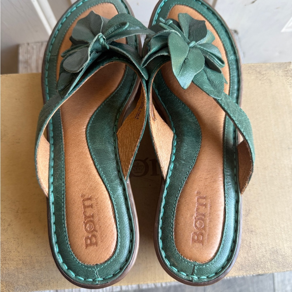 Born Green Leather Wedge Mules with Floral Bow - Picture 5 of 9